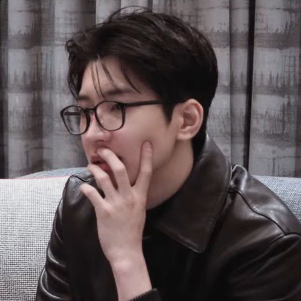 A moment captured by Wonwoo (SEVENTEEN)'s fan