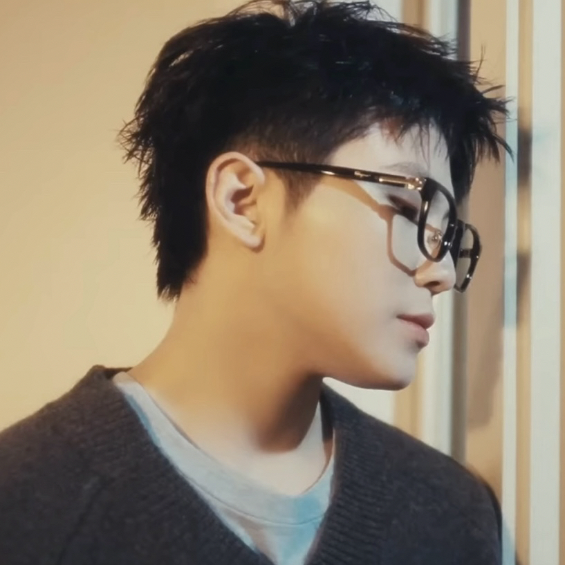 Latest photo of Woozi (SEVENTEEN)