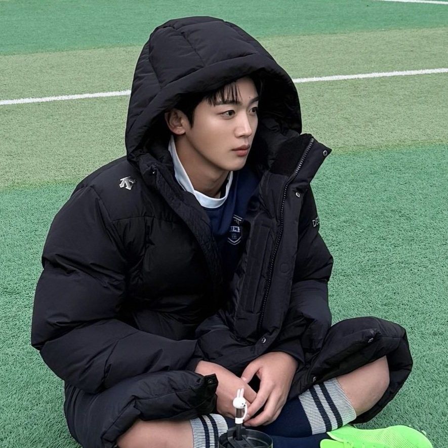 Recent activity shot of Kim Yohan (WEi)