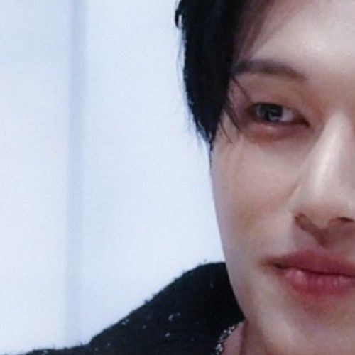 友榮 (ATEEZ)的最新照片