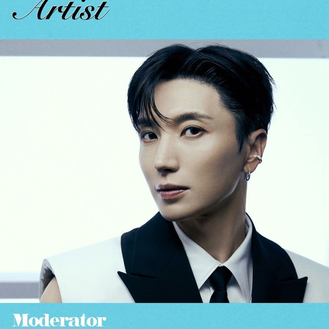 A moment captured by Leeteuk (Super Junior)'s fan