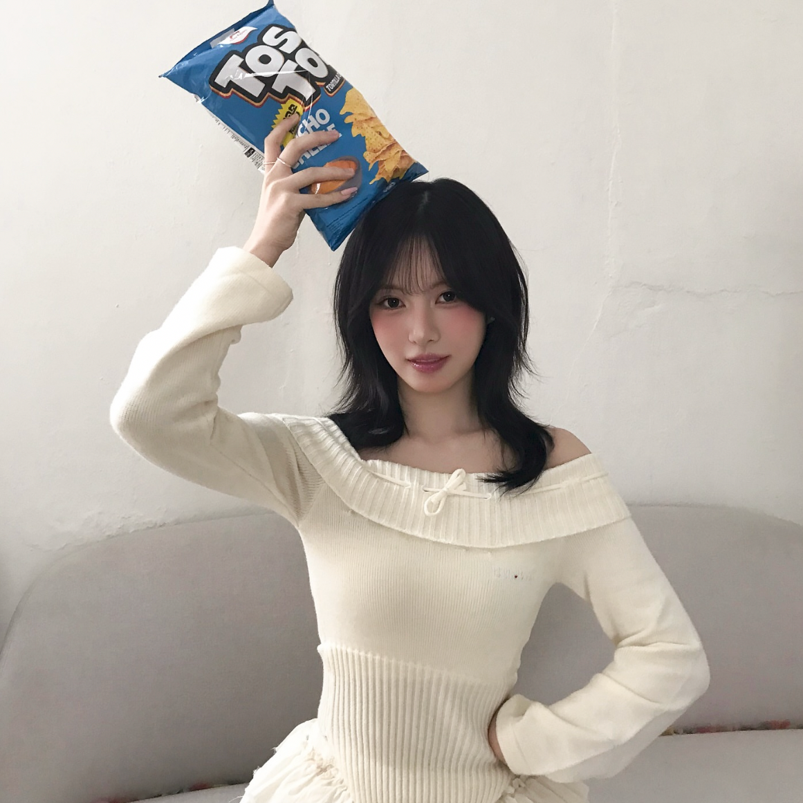 A moment captured by Liv (RESCENE)'s fan