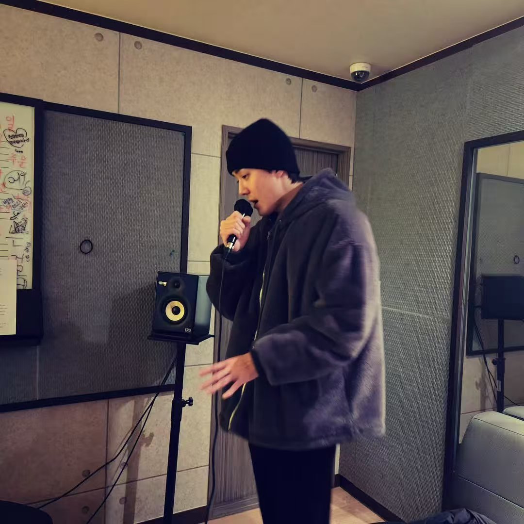 Foto aktivitas terbaru Sehun (EXO)