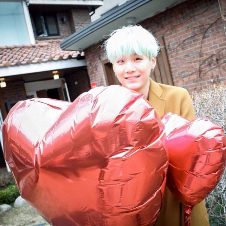 A moment captured by SUGA (BTS)'s fan