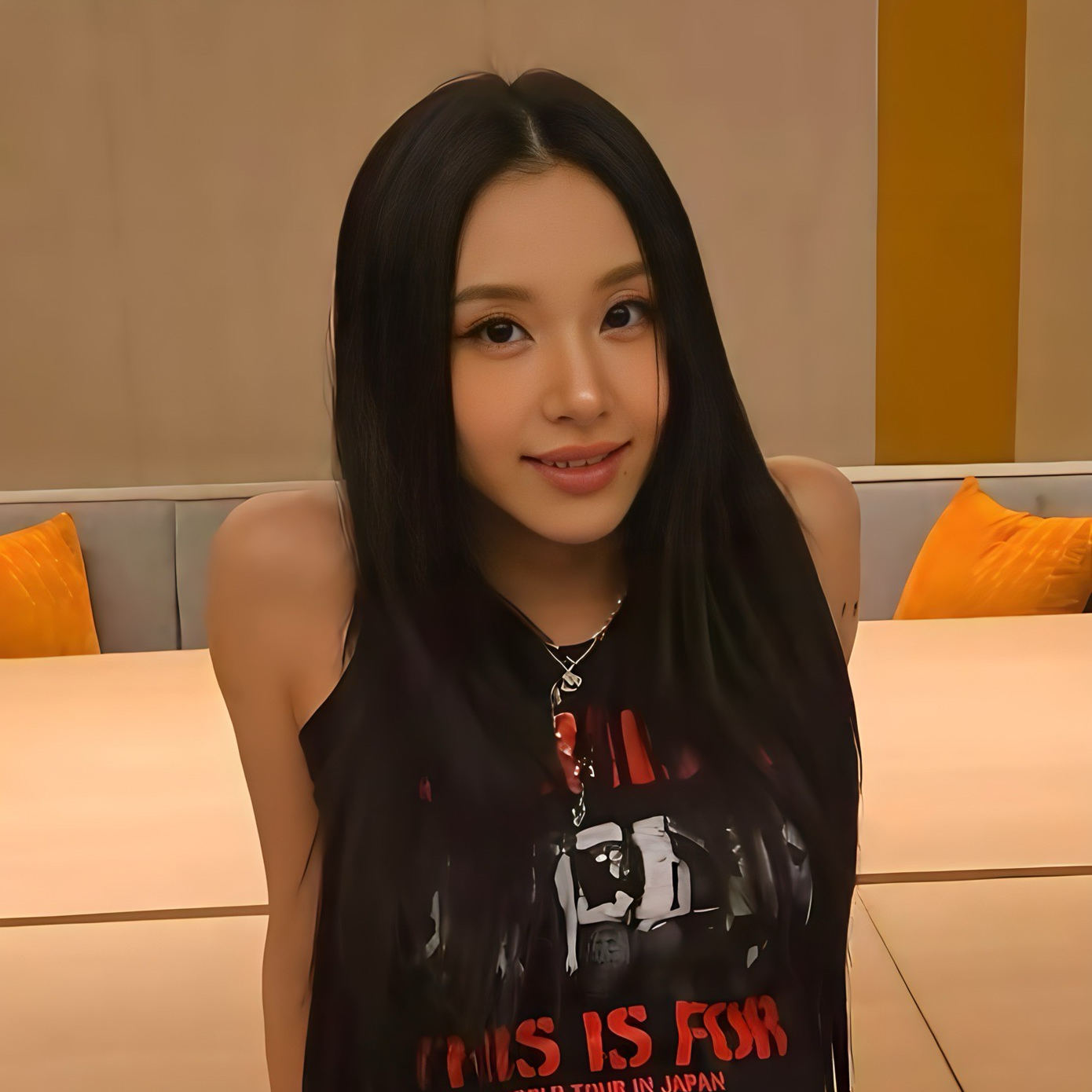 Latest photo of Chaeyoung (TWICE)