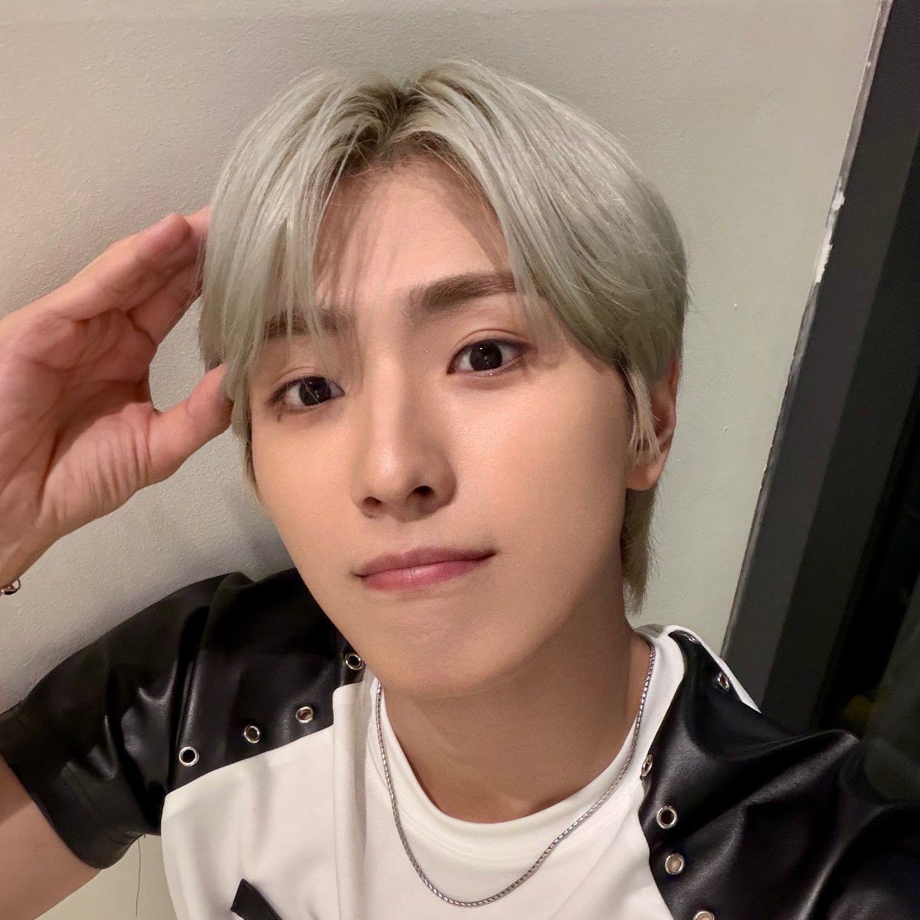 Recent activity shot of Yonghee (CIX)