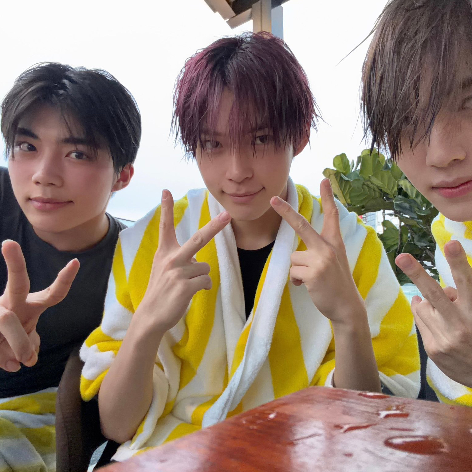 A moment captured by Park Gunwook (ZEROBASEONE)'s fan