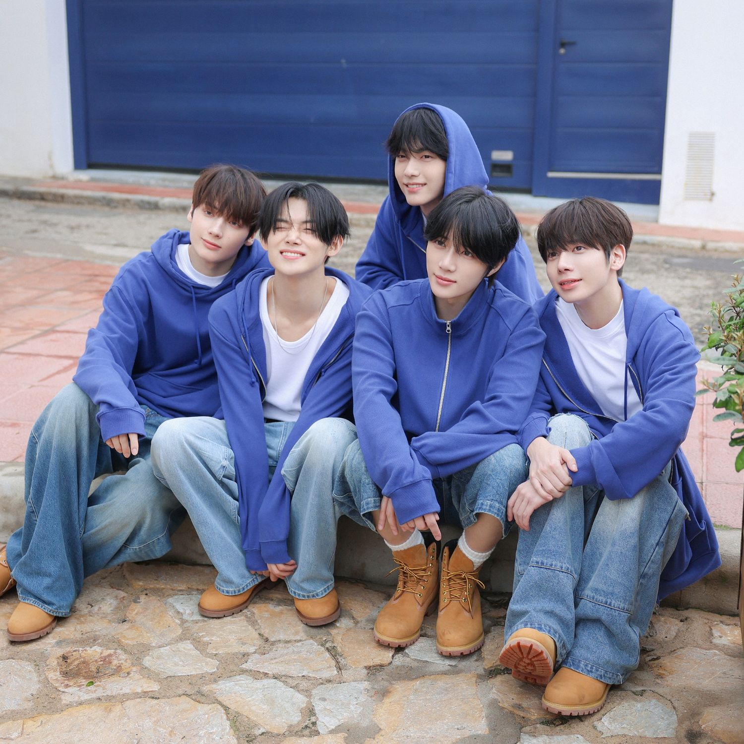 Latest photo of TOMORROW X TOGETHER