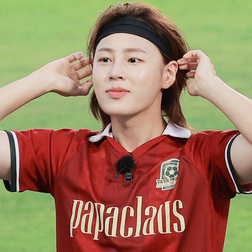 Behind-the-scenes cut of Ha Sungwoon