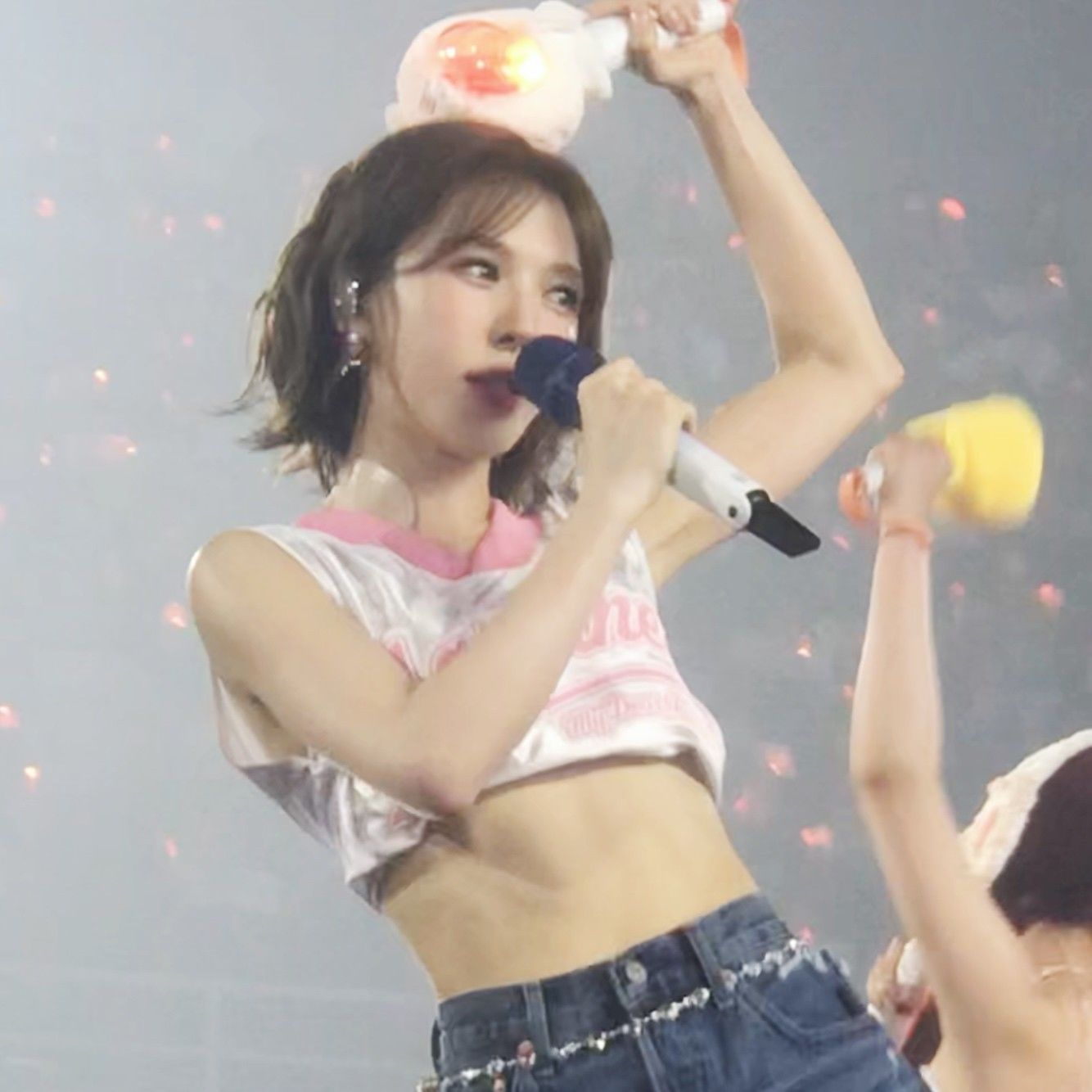 A moment captured by Wendy (Red Velvet)'s fan