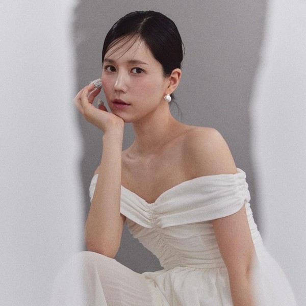 투표로 선정된 JIN (러블리즈)의 인기 프로필 이미지