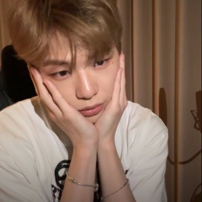 Latest photo of Kang Daniel
