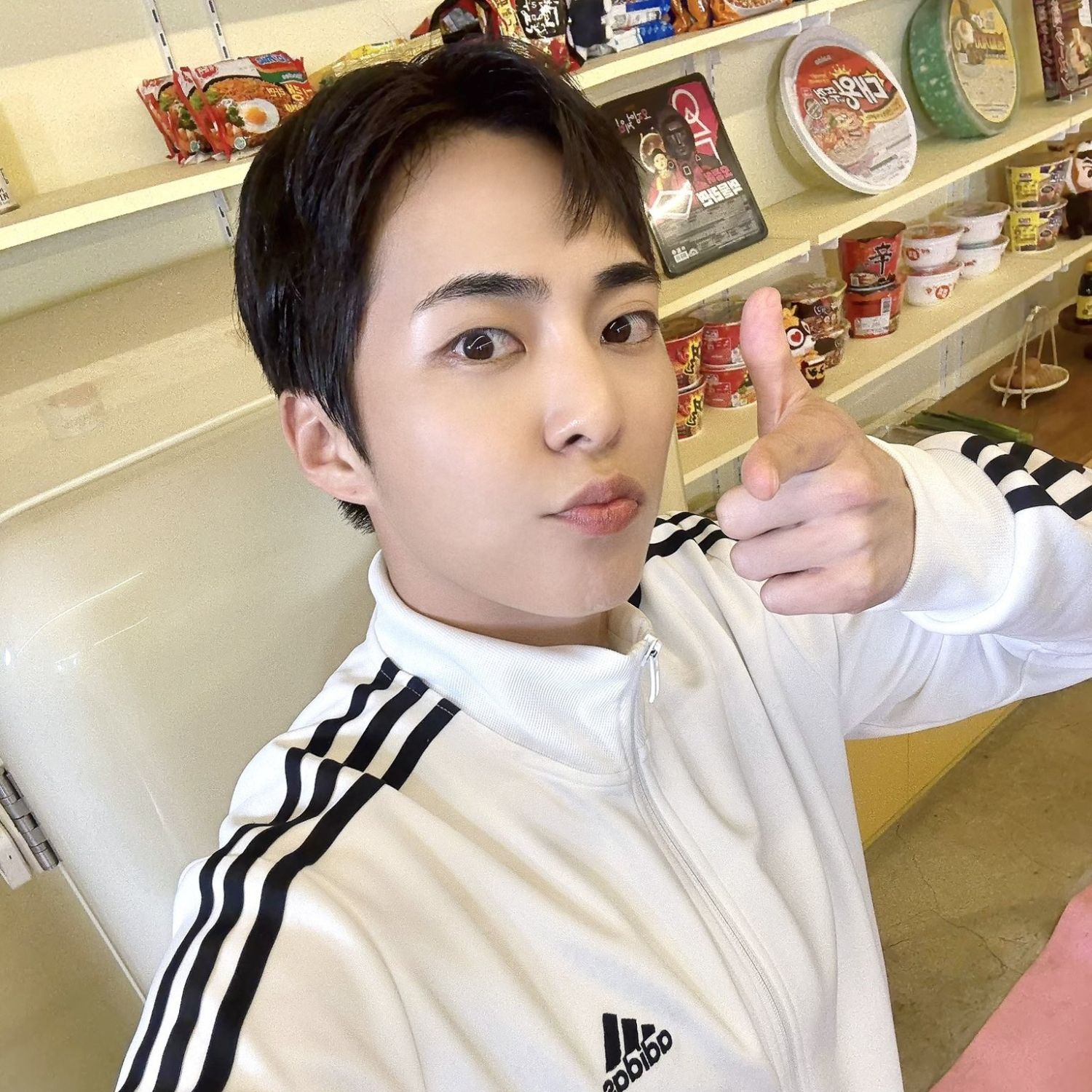 Xiumin (EXO)的幕後花絮