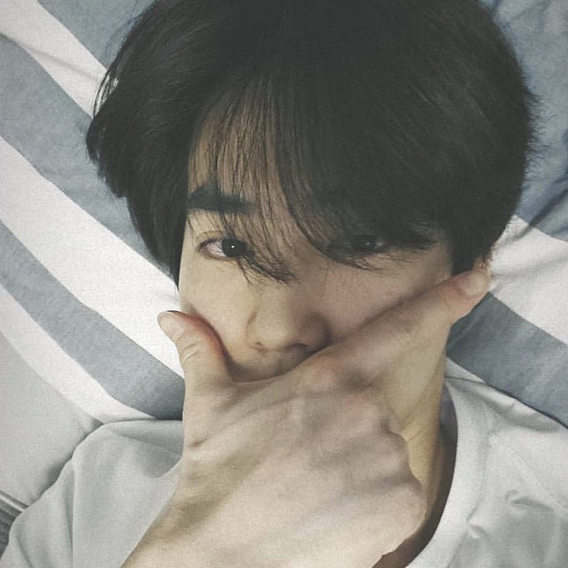 Suho (EXO)的最新活动照片