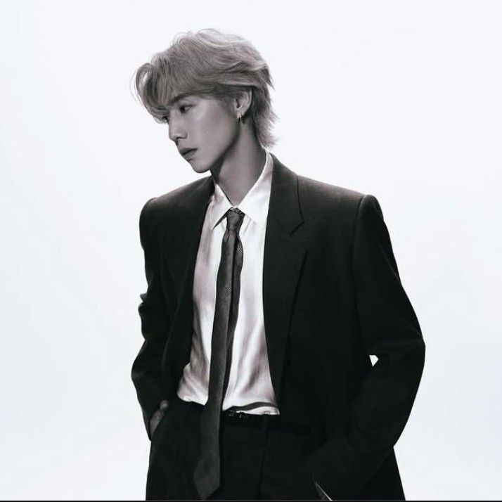 Behind-the-scenes cut of Mark (GOT7)