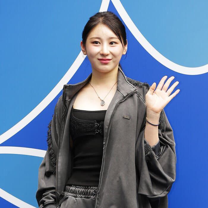 Behind-the-scenes cut of Lee Chaeyeon