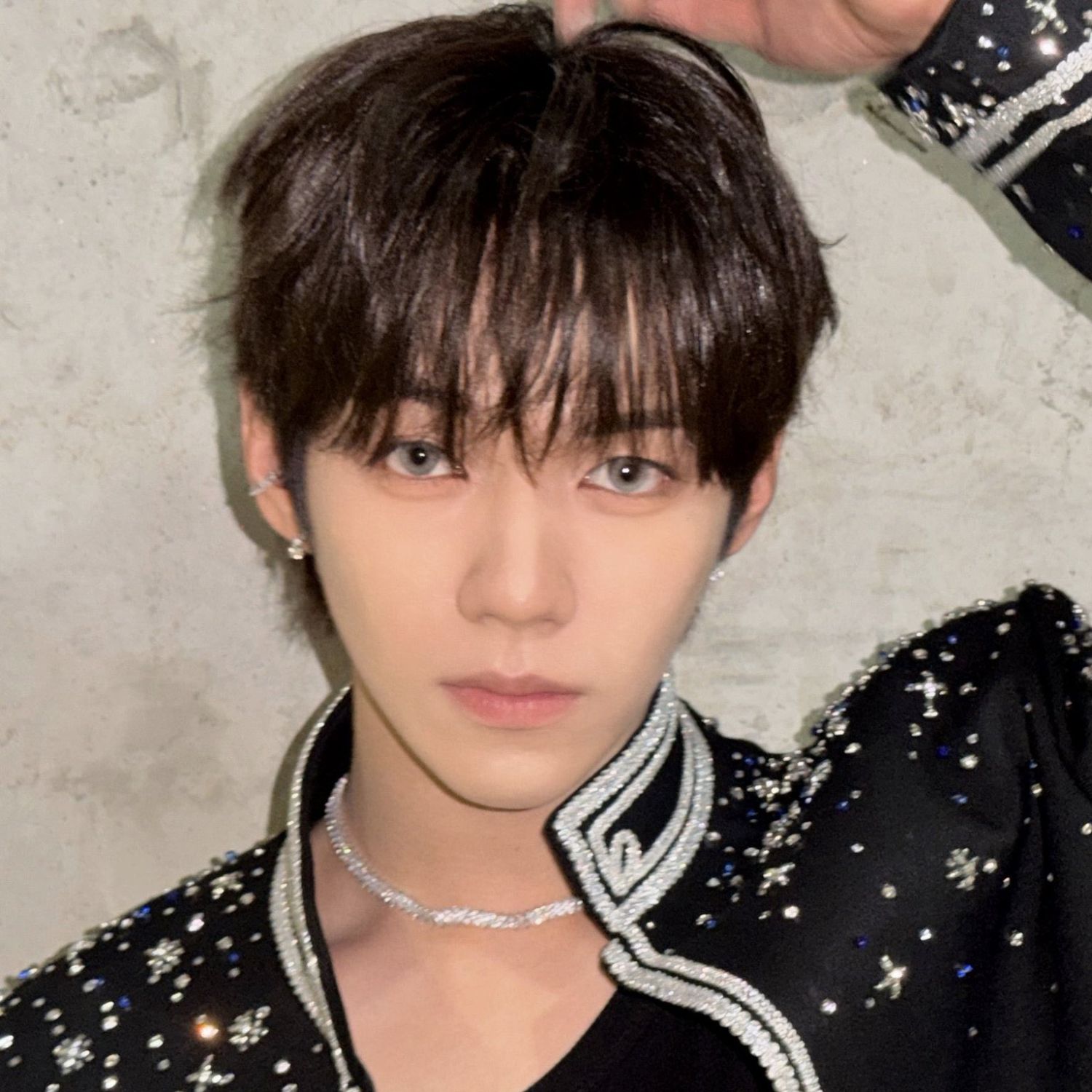 A moment captured by JL (AHOF)'s fan