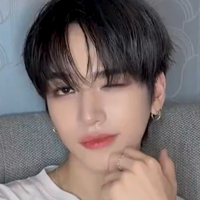 Latest photo of Hanjun (n.SSign)