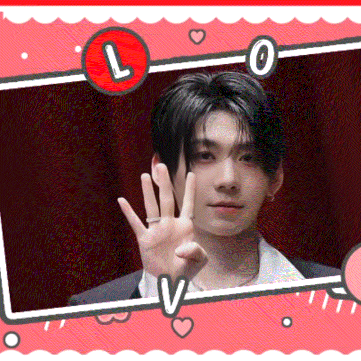 A moment captured by Park Han (AHOF)'s fan