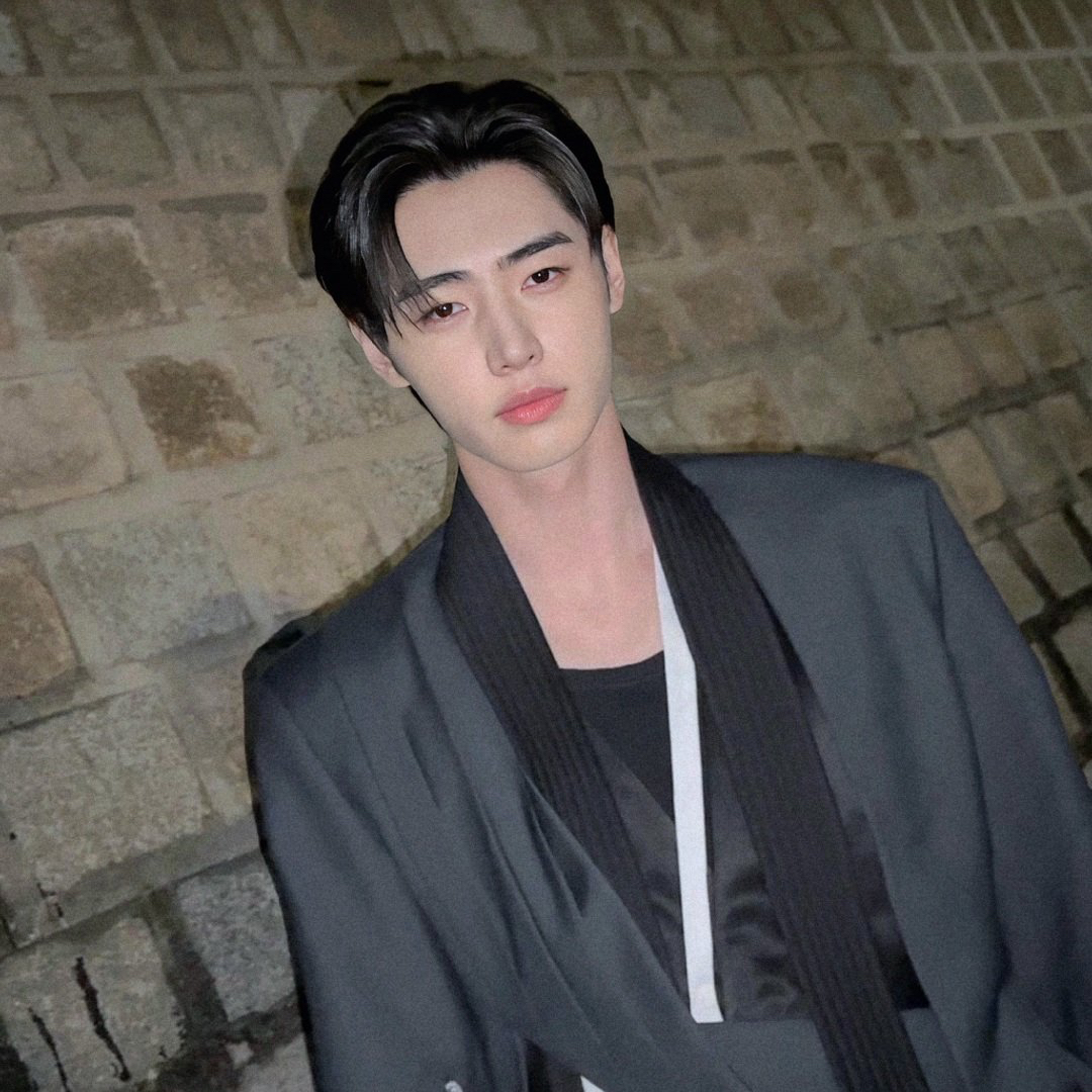 성훈 (ENHYPEN)의 비하인드 컷