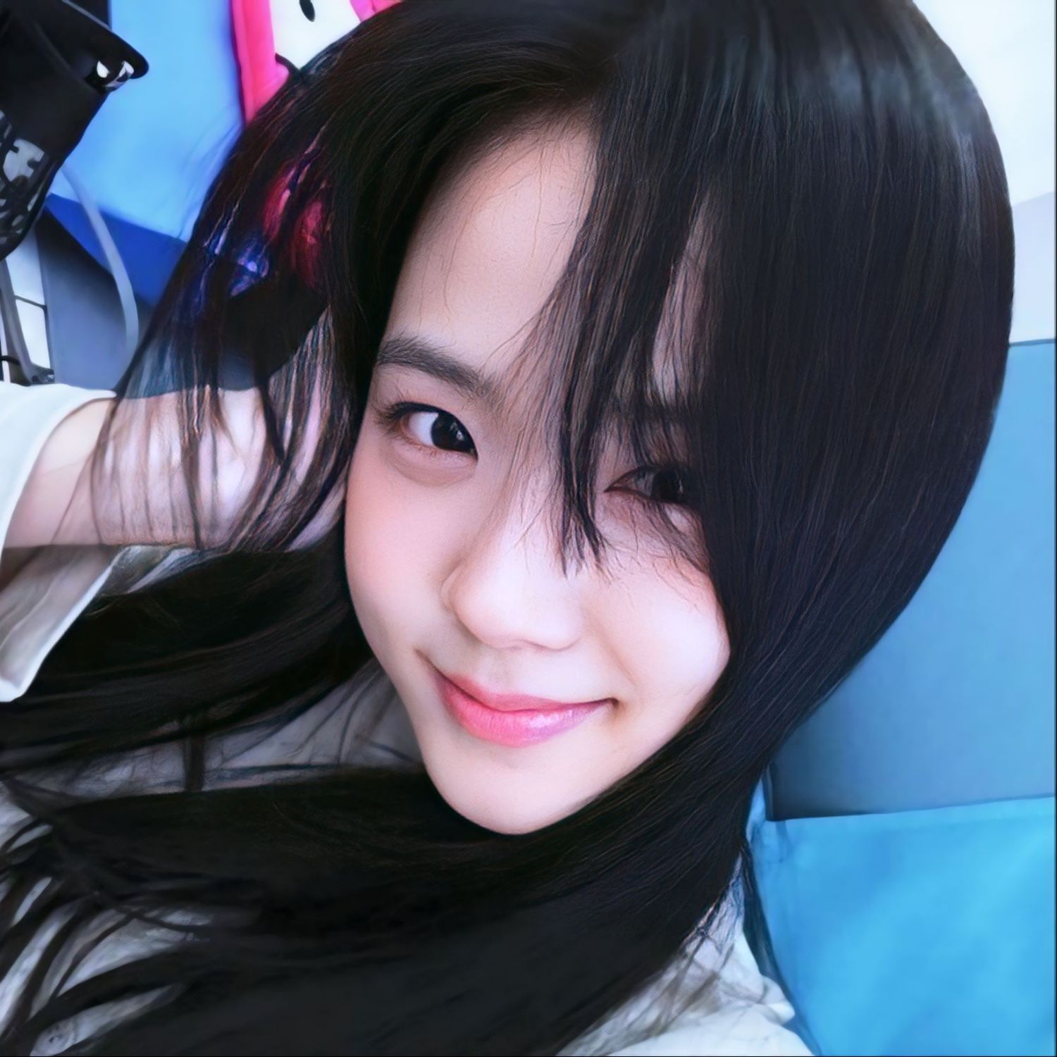 Foto aktivitas terbaru Jisoo (BLACKPINK)