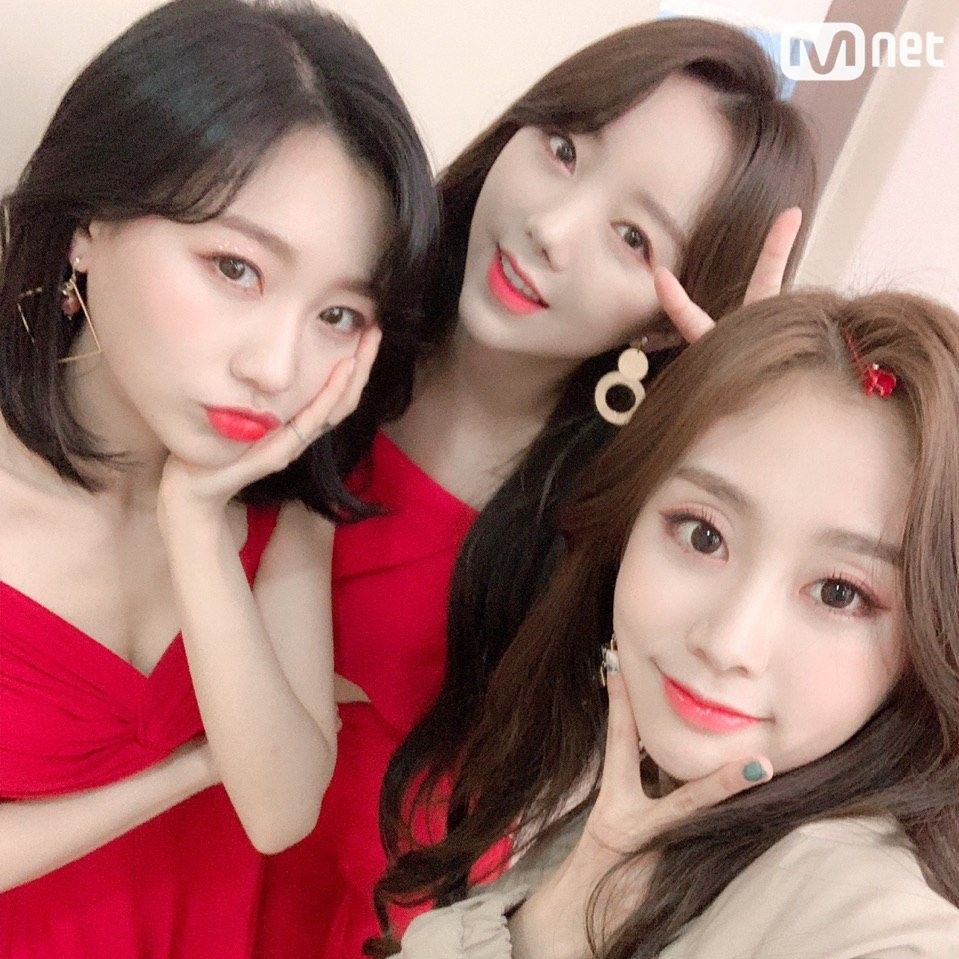 A moment captured by Lovelyz's fan