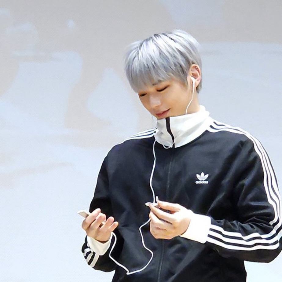 Latest photo of Kang Daniel