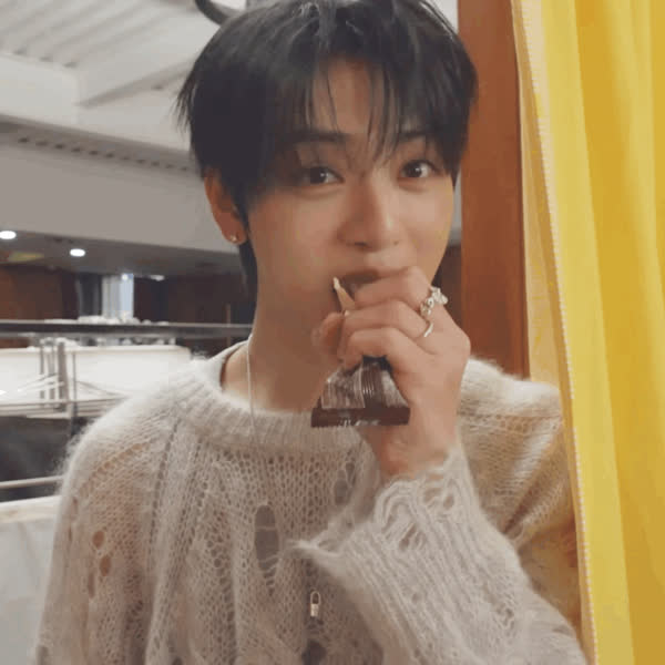 Best moment chosen by Chiwon (SEVENTOEIGHT) fandom