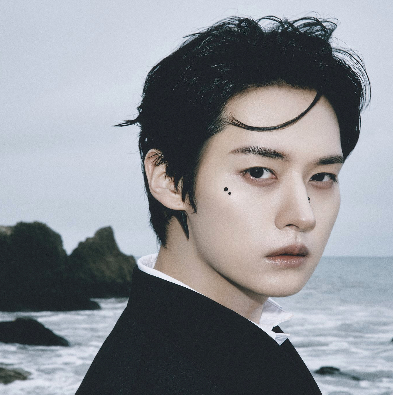 Latest photo of Lee Know (Stray Kids)