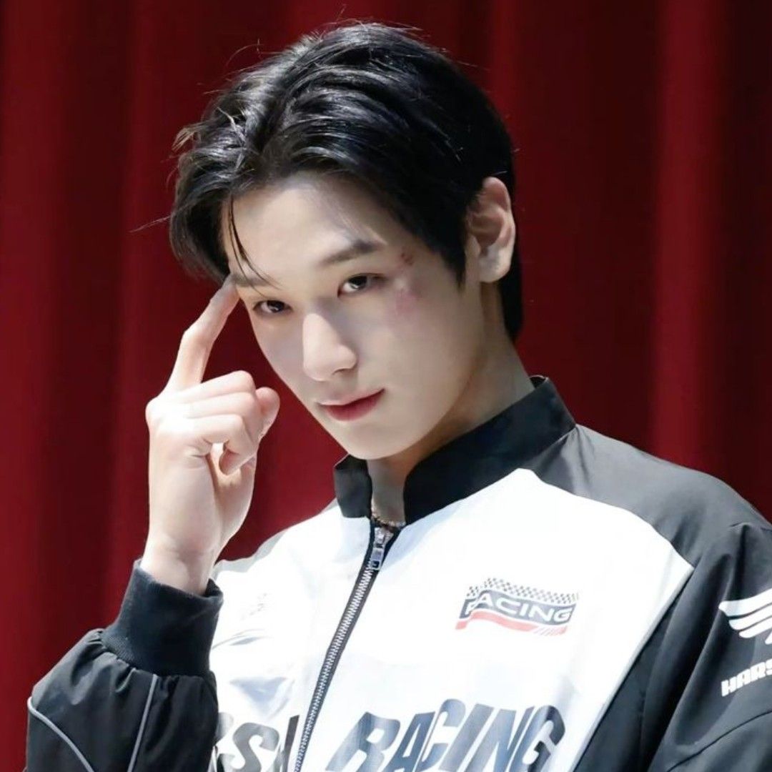Behind-the-scenes cut of Juyeon (THE BOYZ)