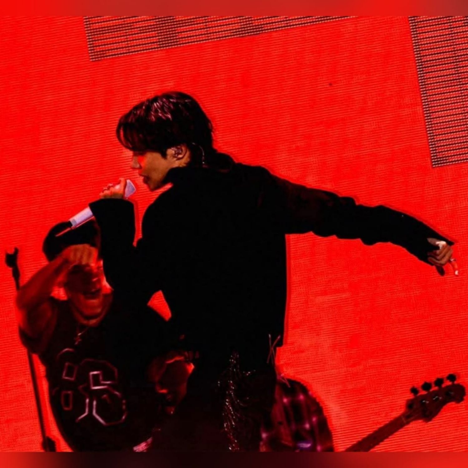 Foto aktivitas terbaru j-hope (BTS)