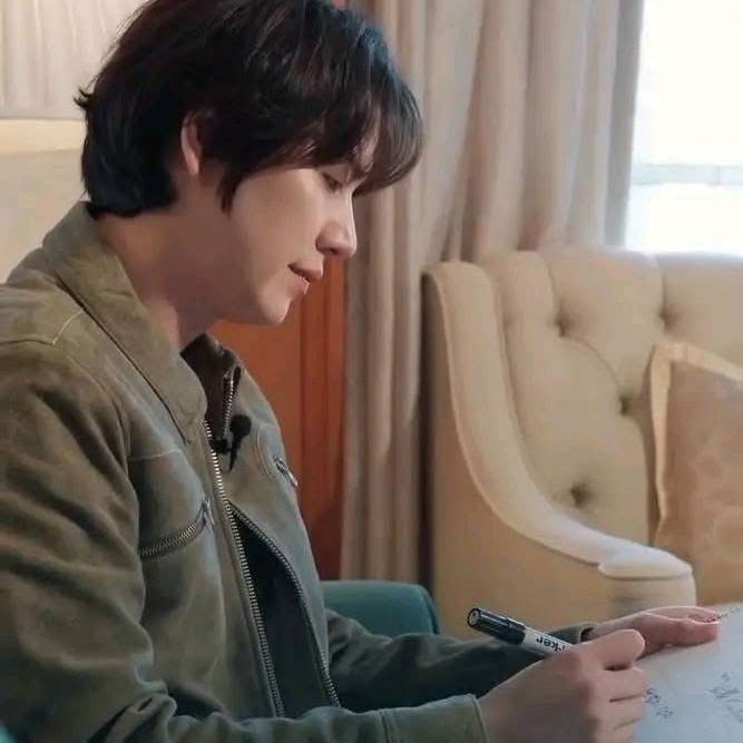 A moment captured by Kyuhyun (Super Junior)'s fan