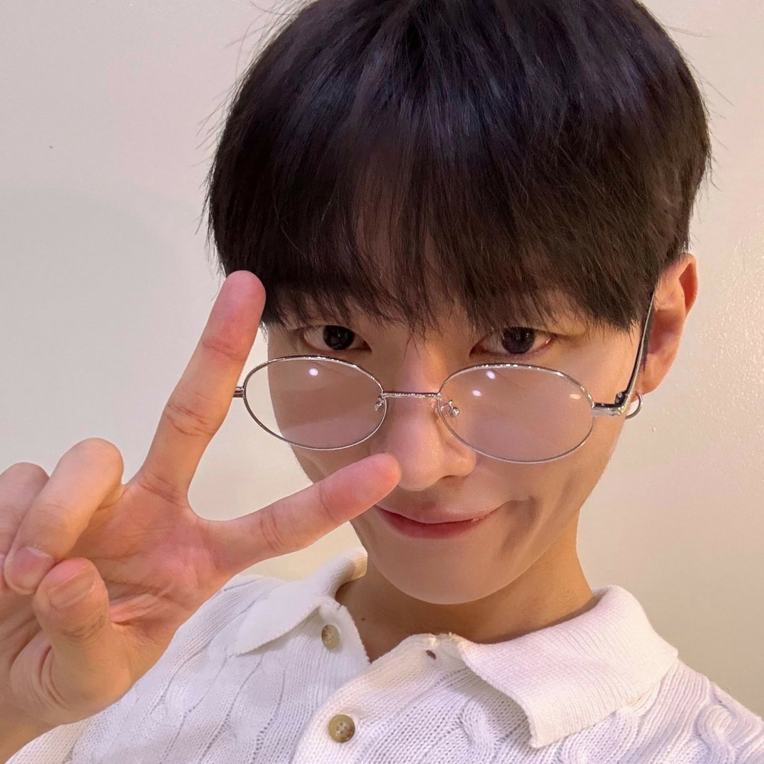 Recent activity shot of Yoon Jisung