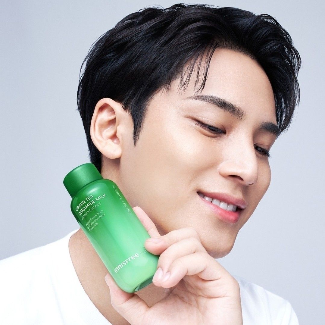 A moment captured by Mingyu (SEVENTEEN)'s fan