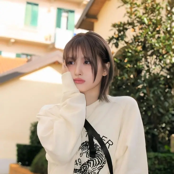 Momo (TWICE)的幕后花絮