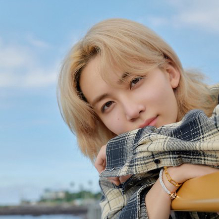 Recent activity shot of Jeonghan (SEVENTEEN)