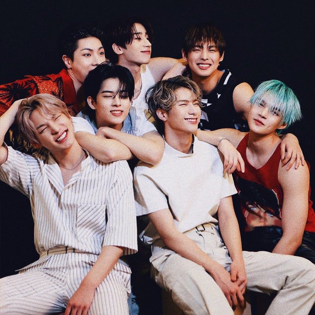 A moment captured by VICTON's fan