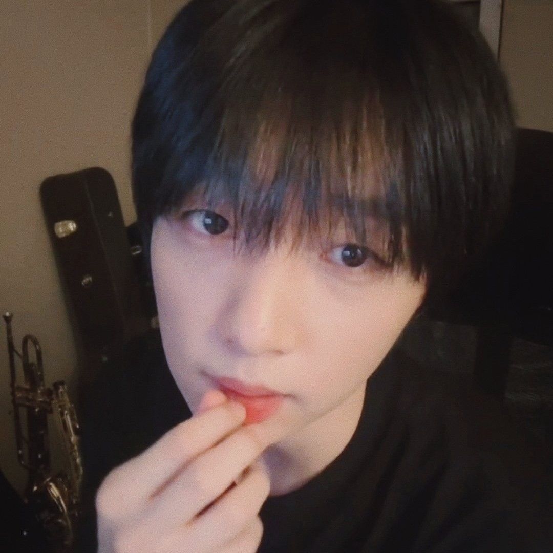 Recent activity shot of Jeong Sewoon