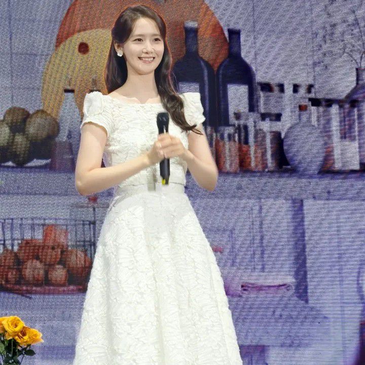 Latest photo of Yoona (Girls' Generation)
