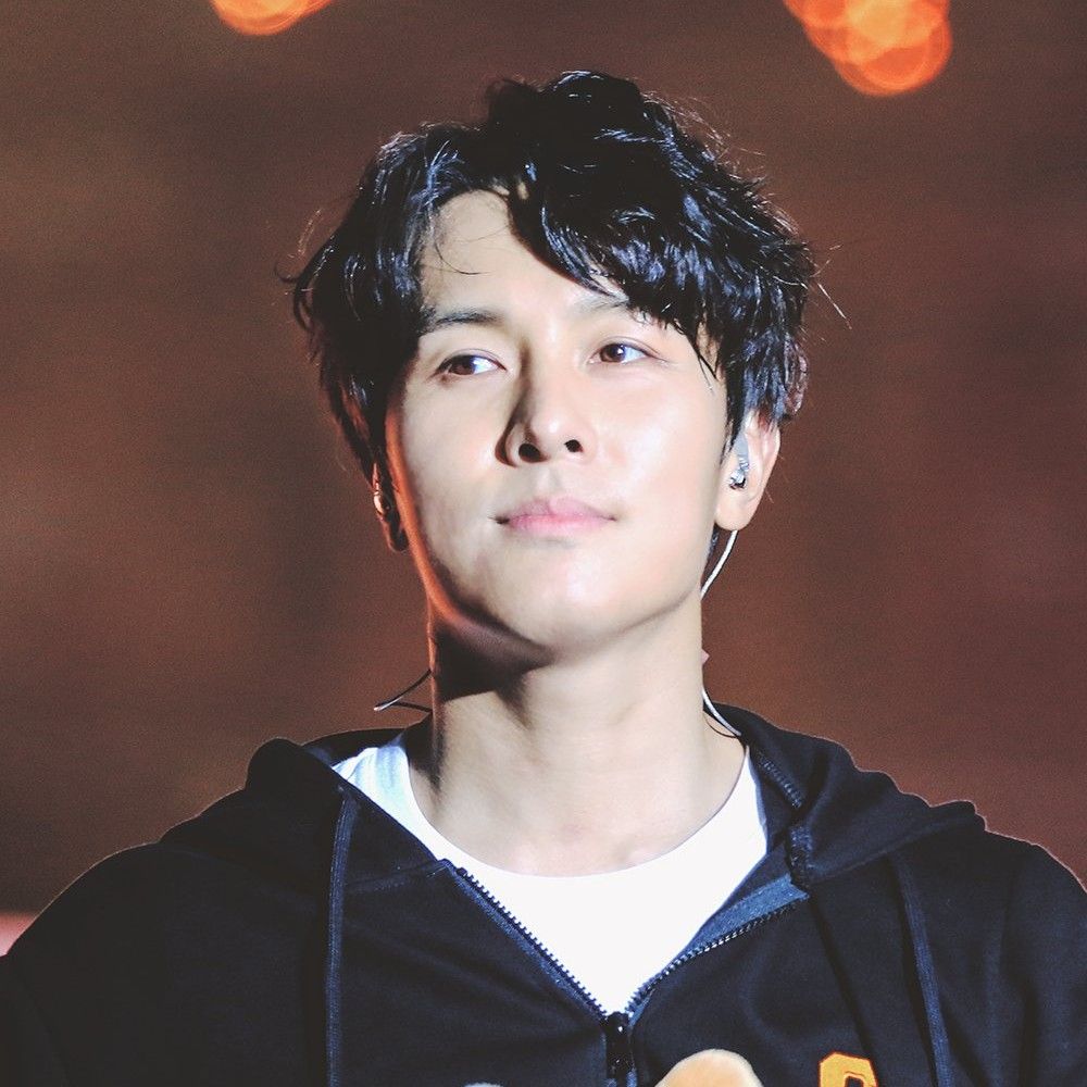 Latest photo of Kim Dongwan (SHINHWA)
