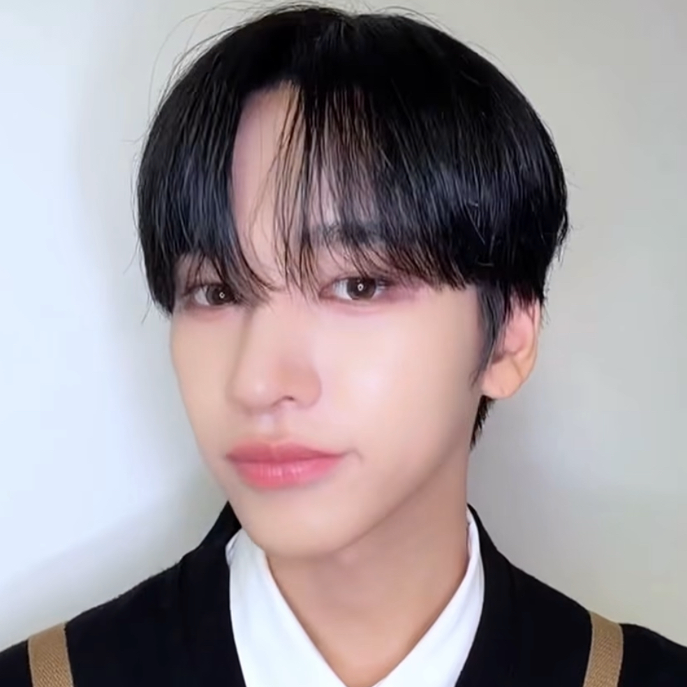 Recent activity shot of Hanjun (n.SSign)