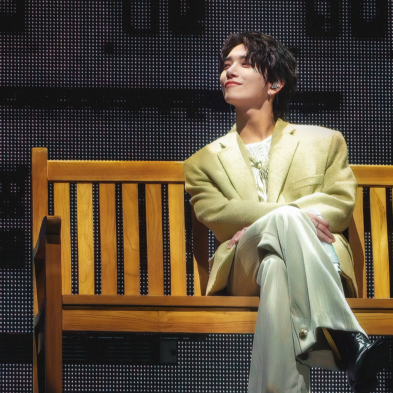 Behind-the-scenes cut of Joshua (SEVENTEEN)