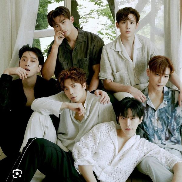Signature photo of 2PM capturing their charm