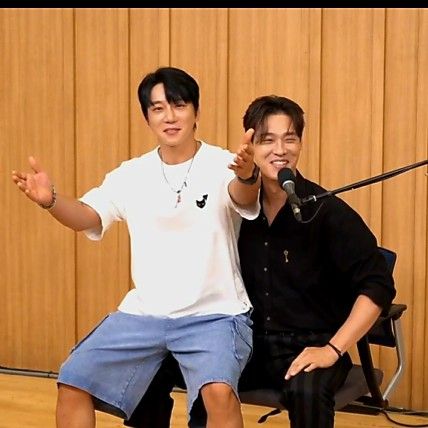 Behind-the-scenes cut of Hwang Chiyeol