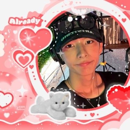 Recent activity shot of O.de (Xdinary Heroes)