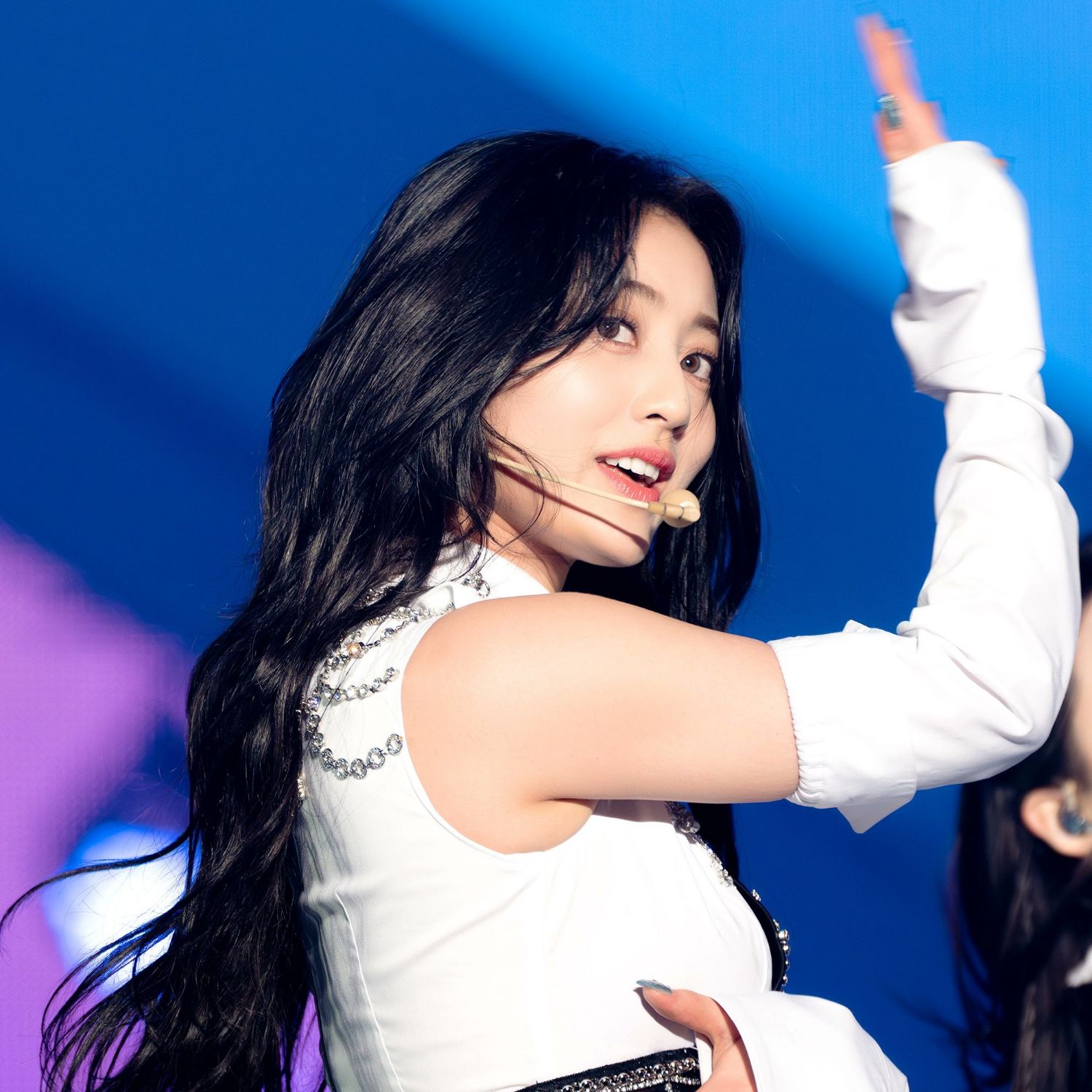 Latest photo of Jihyo (TWICE)