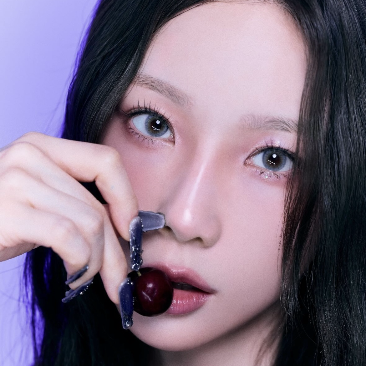 Latest photo of Taeyeon (Girls' Generation)