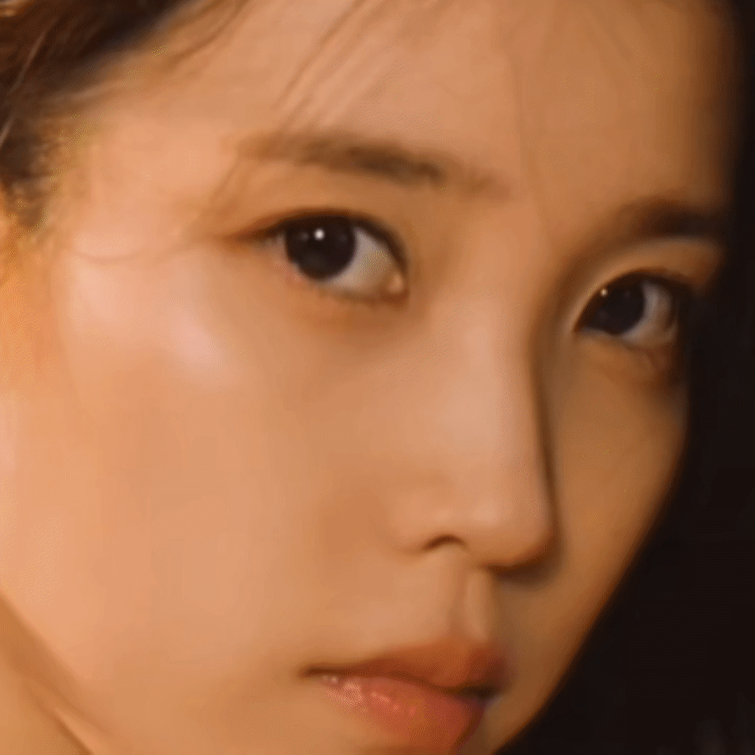 아이유 최근 활동샷