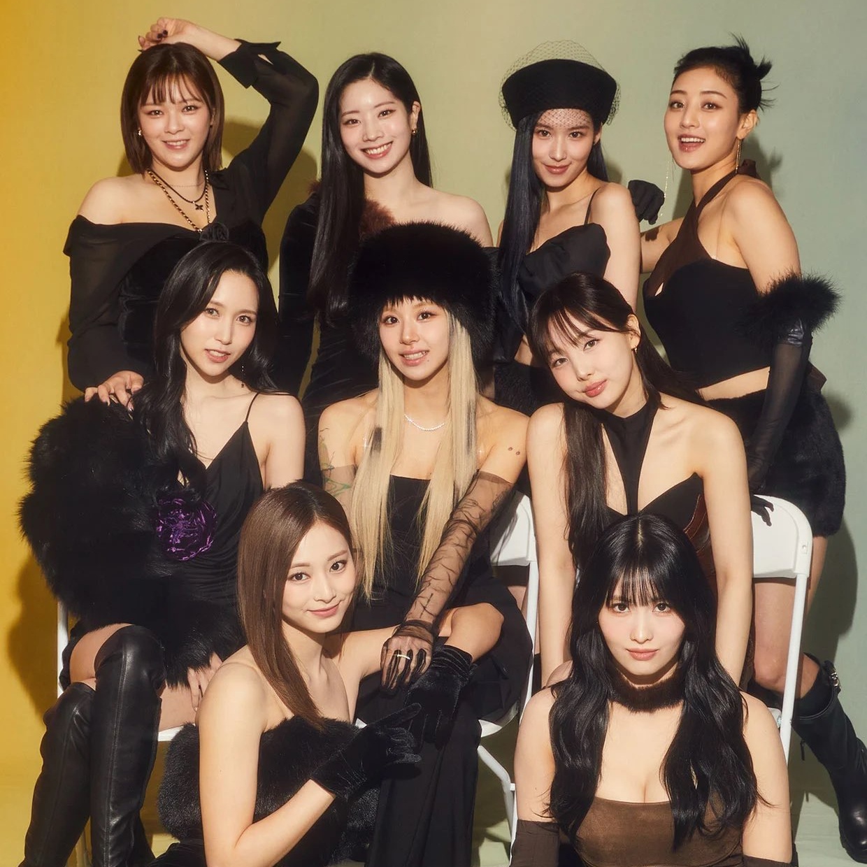 TWICEの最近の活動写真
