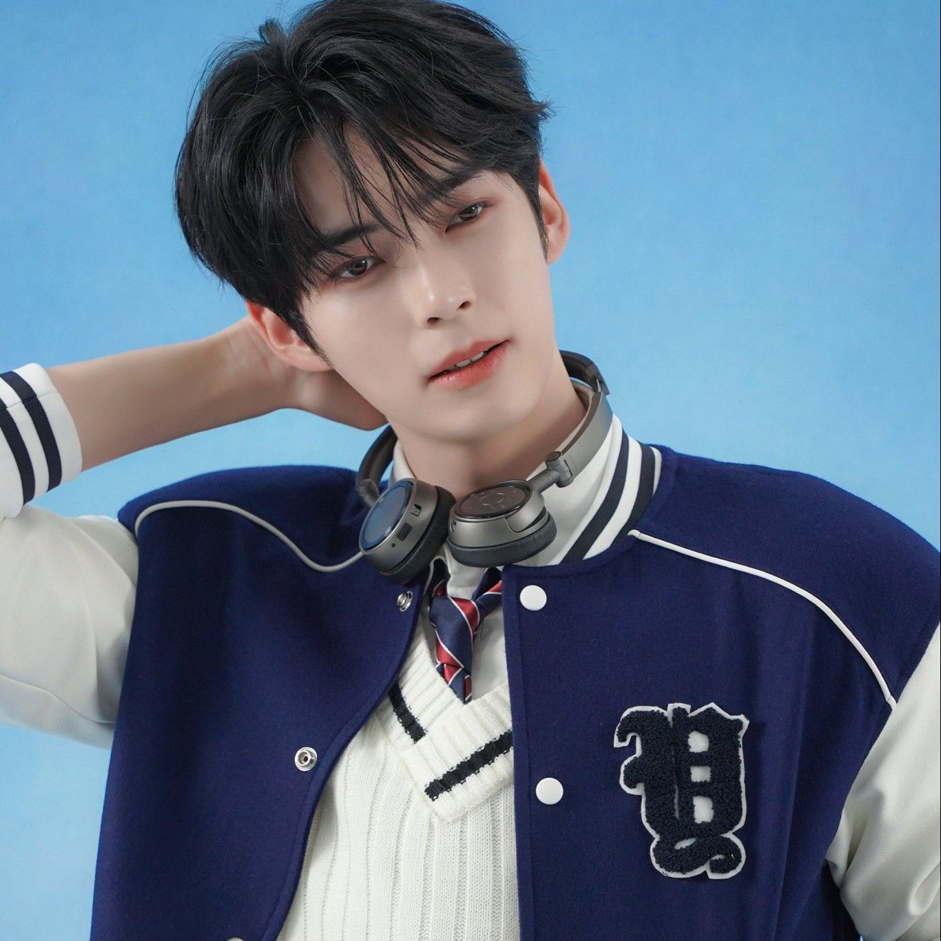 성한빈 (제로베이스원)의 최신 사진